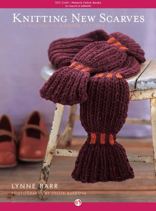 Knitting New Scarves: 27 Distinctly Modern Designs
