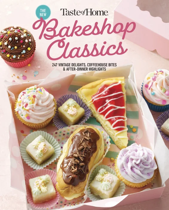 Taste of Home Bakeshop Classics: 247 Vintage Delights&#44; Coffeehouse Bites & After-Dinner Highlights (Taste of Home Baking)